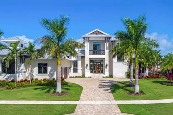 Quintara Luxe - Image 1